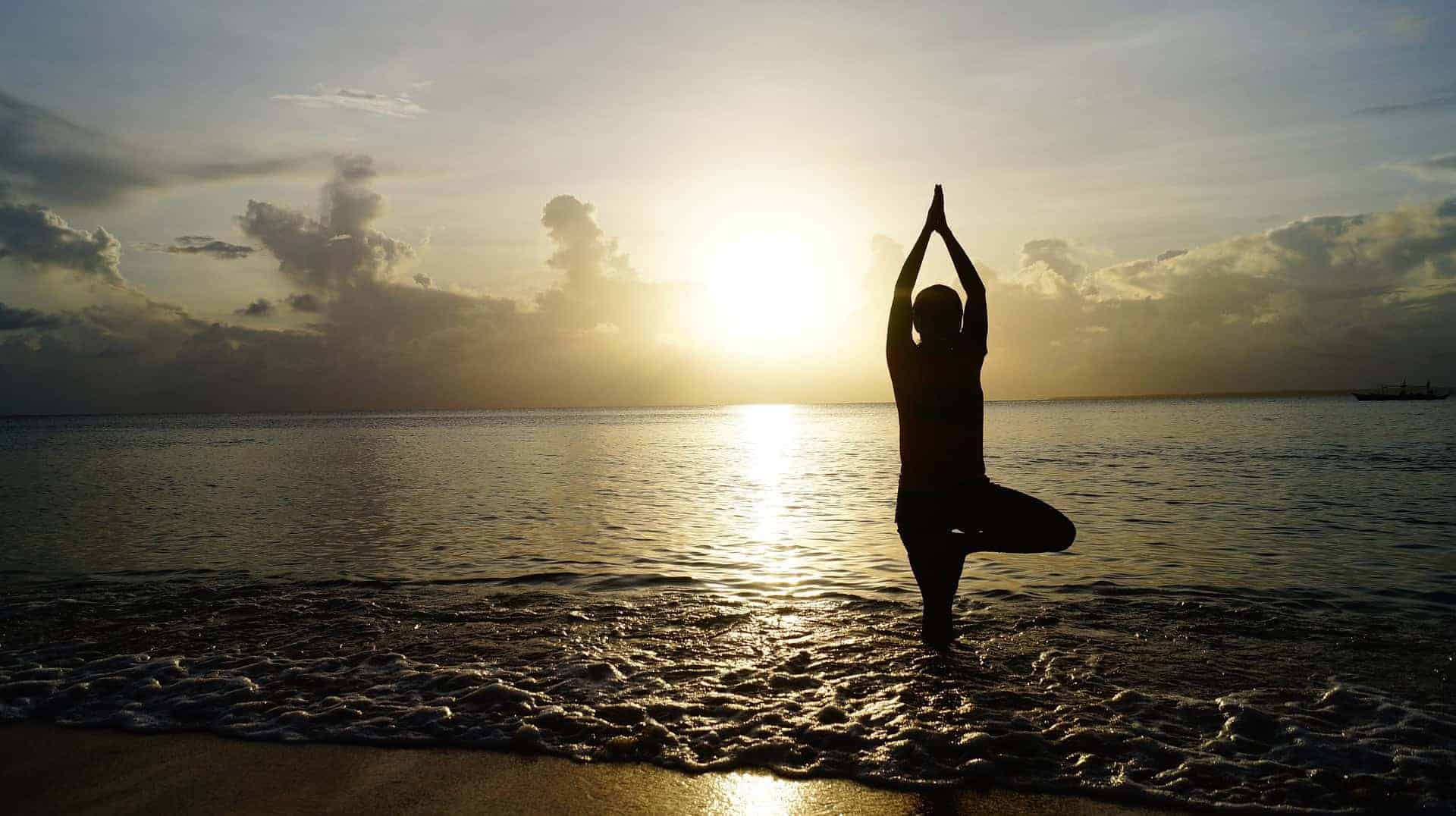 fasting yoga in the sea